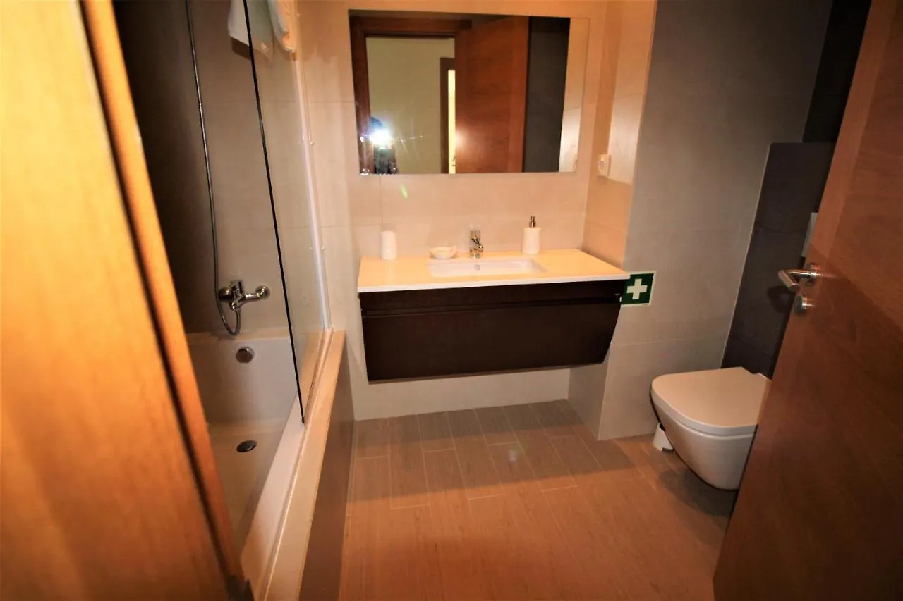 T2 Rocha Prime Sea View Penthouse Apartment Portimao