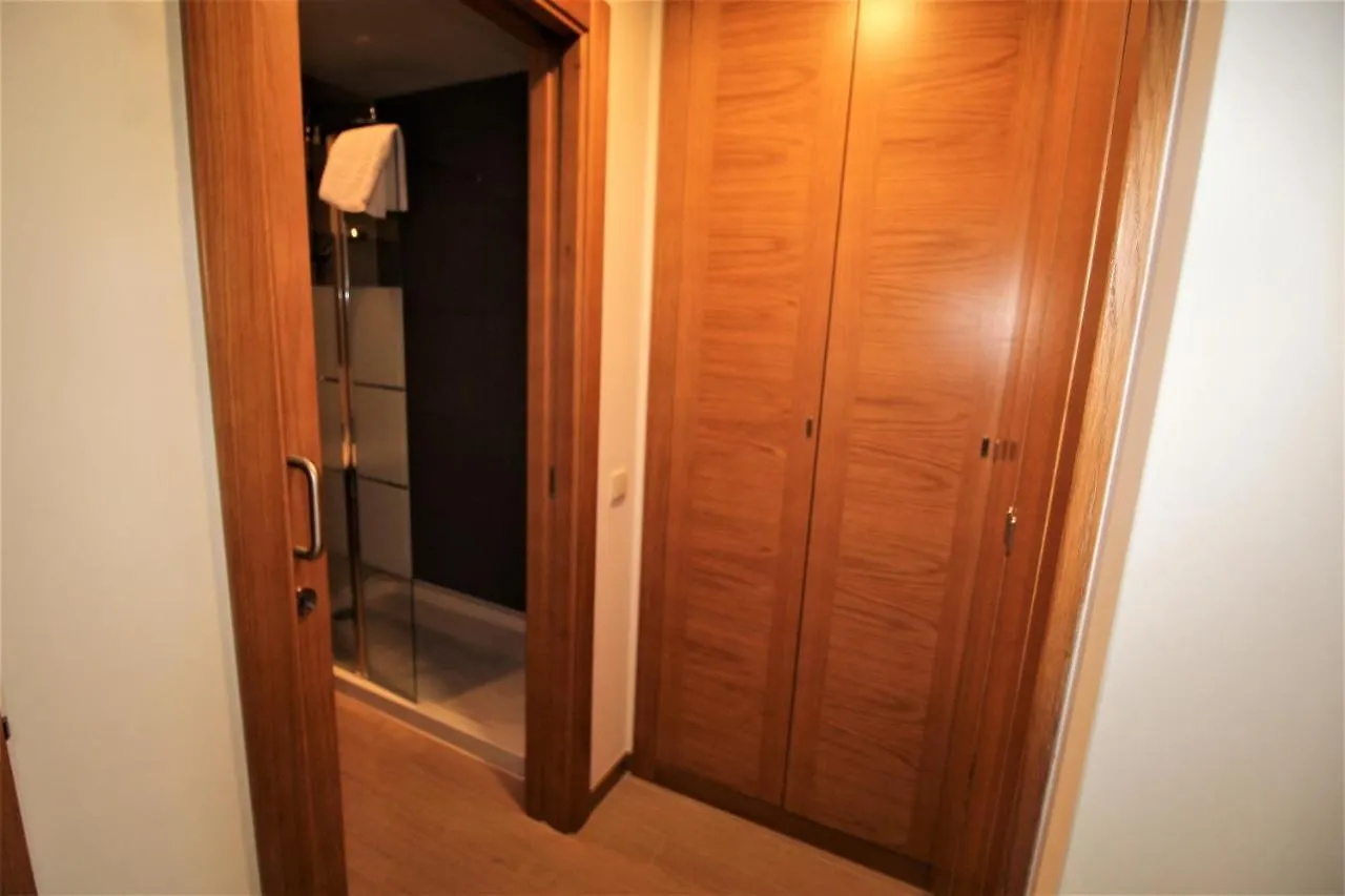 T2 Rocha Prime Sea View Penthouse Apartment Portimao